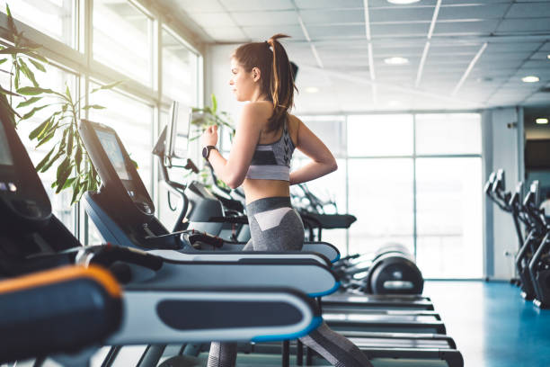 30 मिनट वॉक के फायदे, रोजाना वॉक से वजन घटाएं, फिटनेस और हेल्थ के लिए वॉकिंग टिप्स हिंदी में, हेल्दी लाइफस्टाइल इमेज